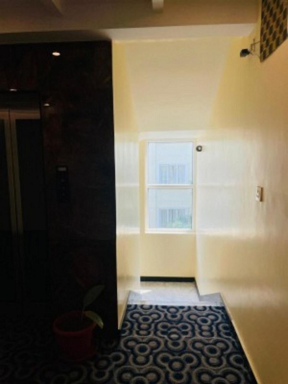 Vovo Hotels Yelahanka Extérieur photo